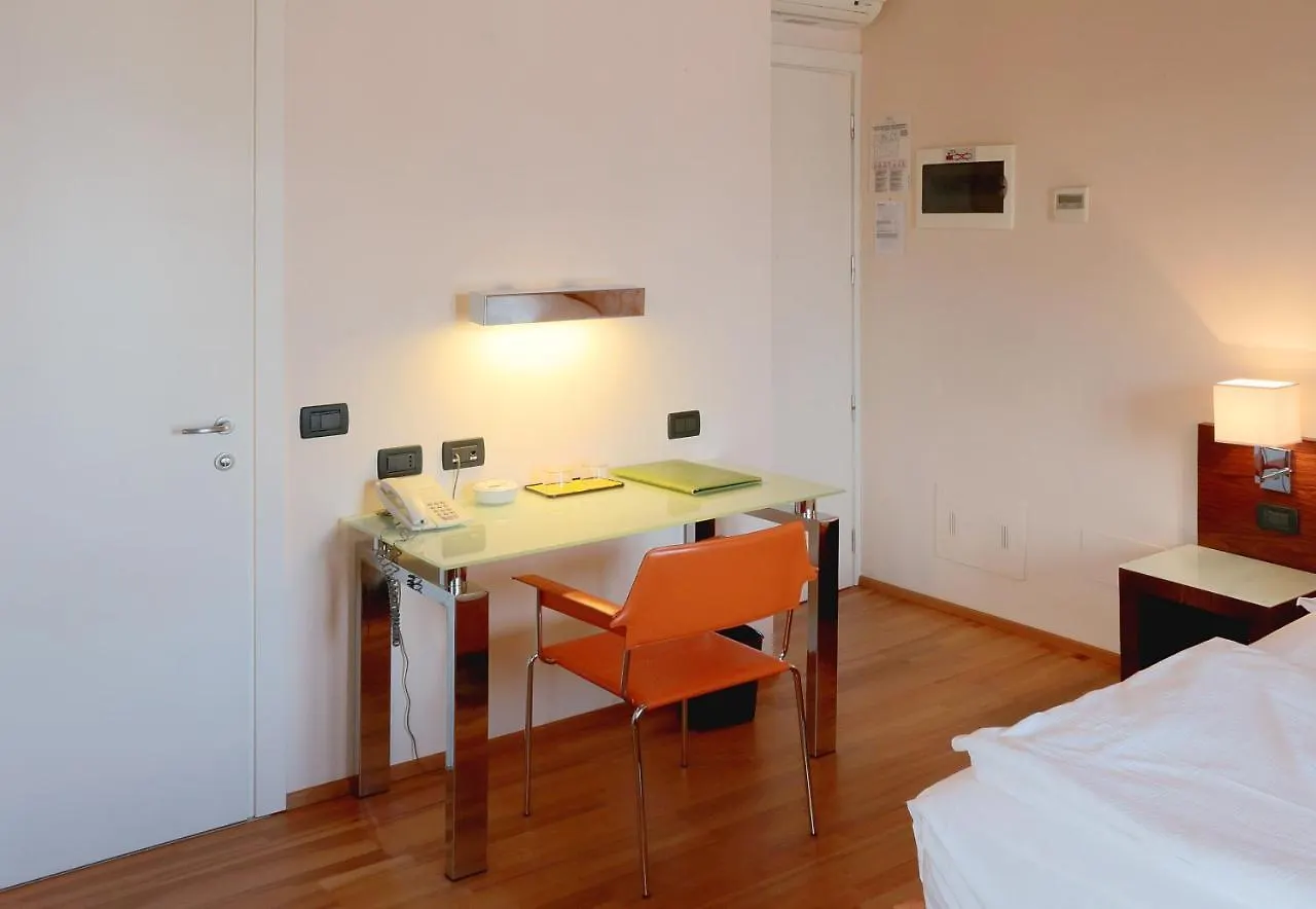 Hotel Lido Torri Del Benaco