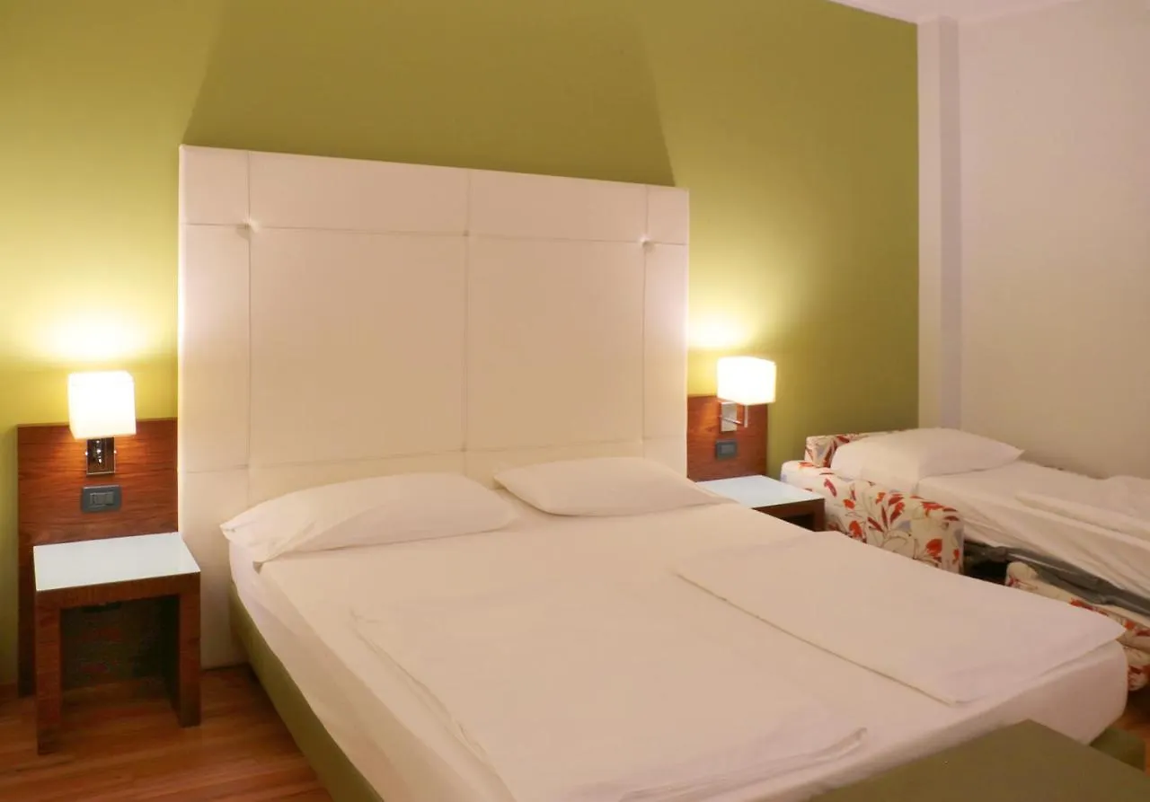 Hotel Lido Torri del Benaco Olaszország