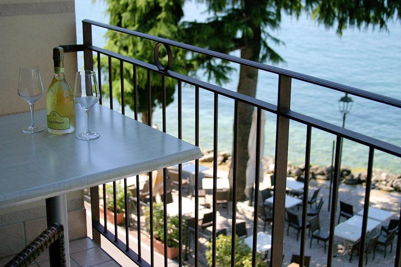 Hotel Lido Torri del Benaco
