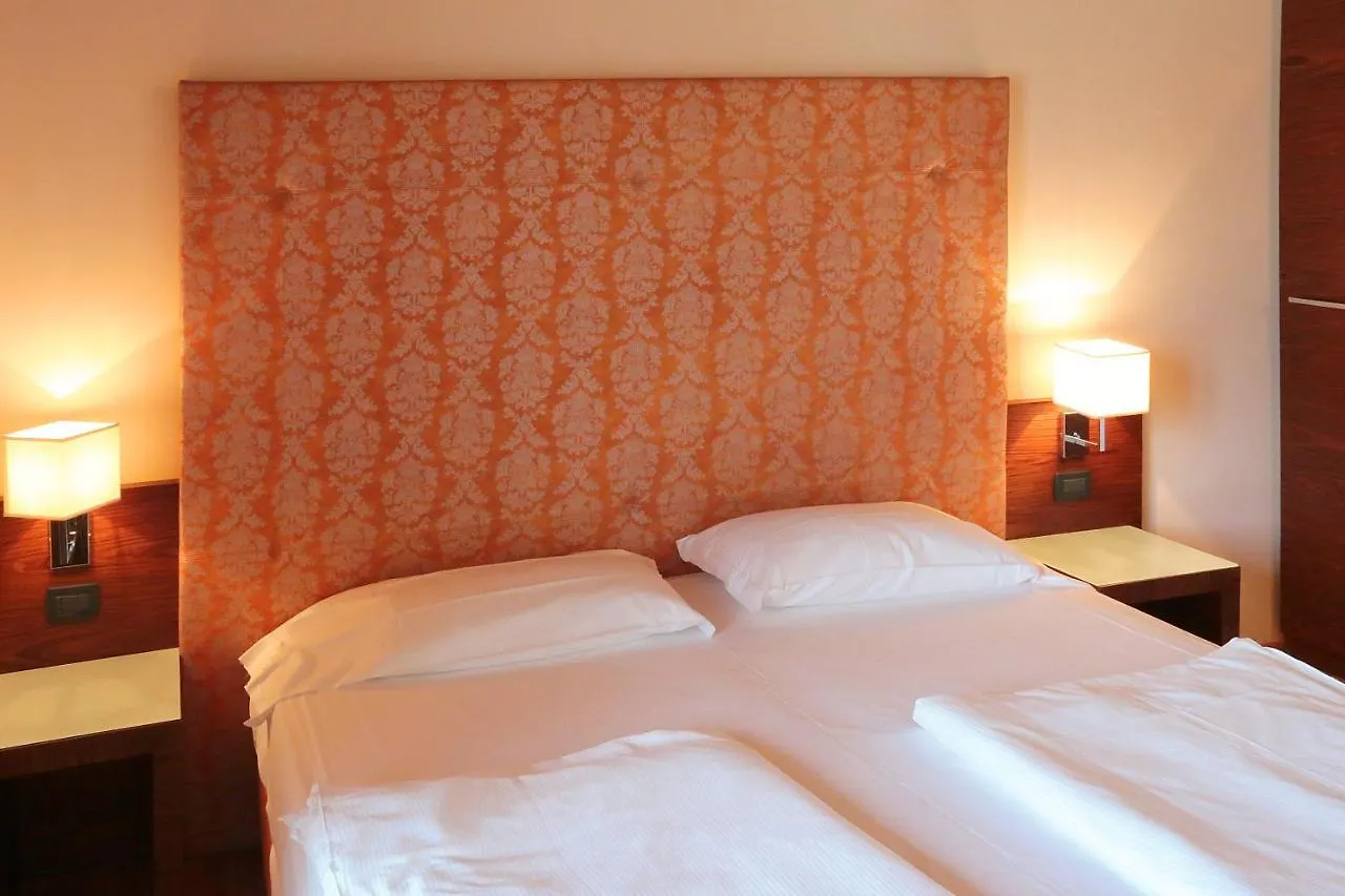 Hotel Lido Torri Del Benaco