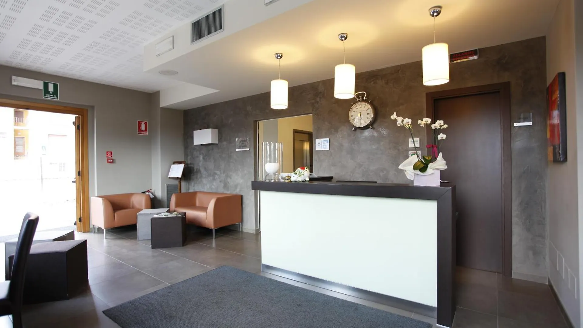 Hotel Lido Torri Del Benaco 3*,