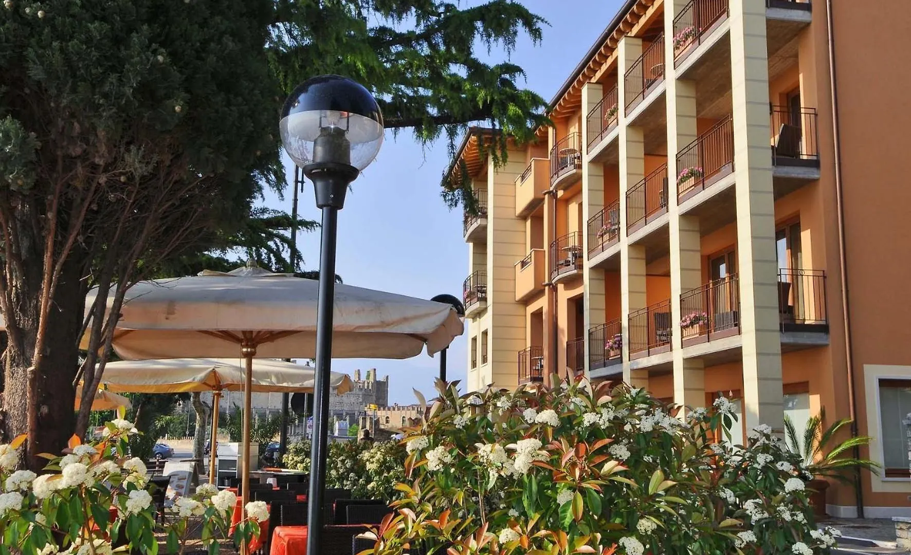 Hotel Lido location